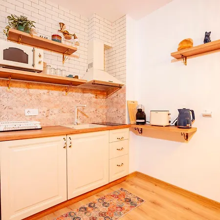 Apartment Golden 526 At Oak