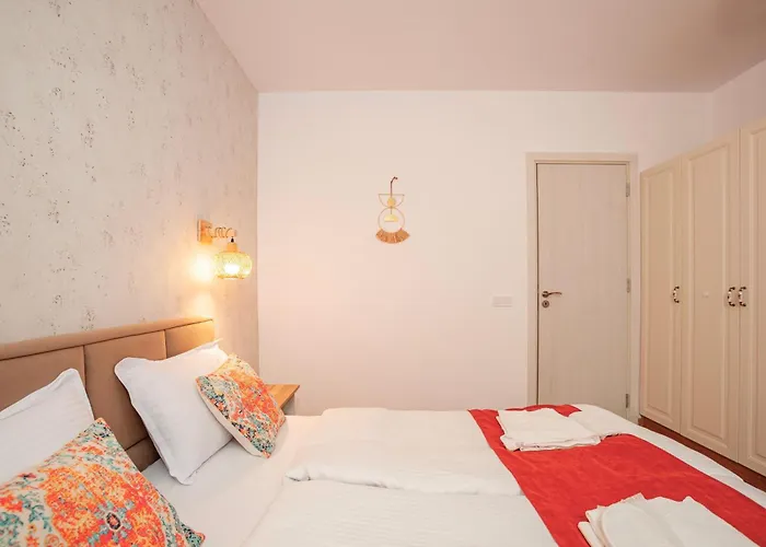 Апартаменты Golden 526 At Oak *